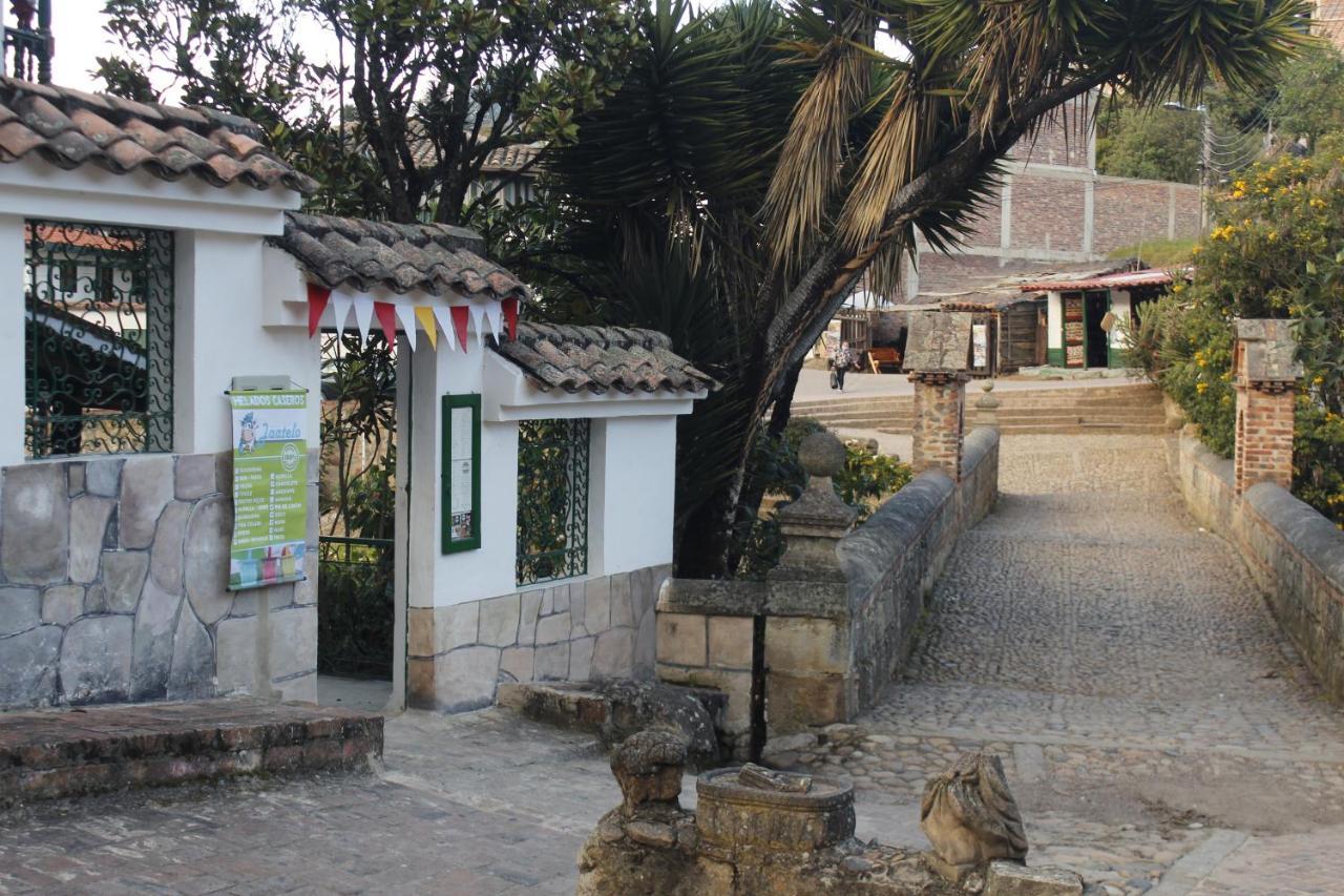 Hotel Calicanto Real Cafe Museo مونغوي المظهر الخارجي الصورة