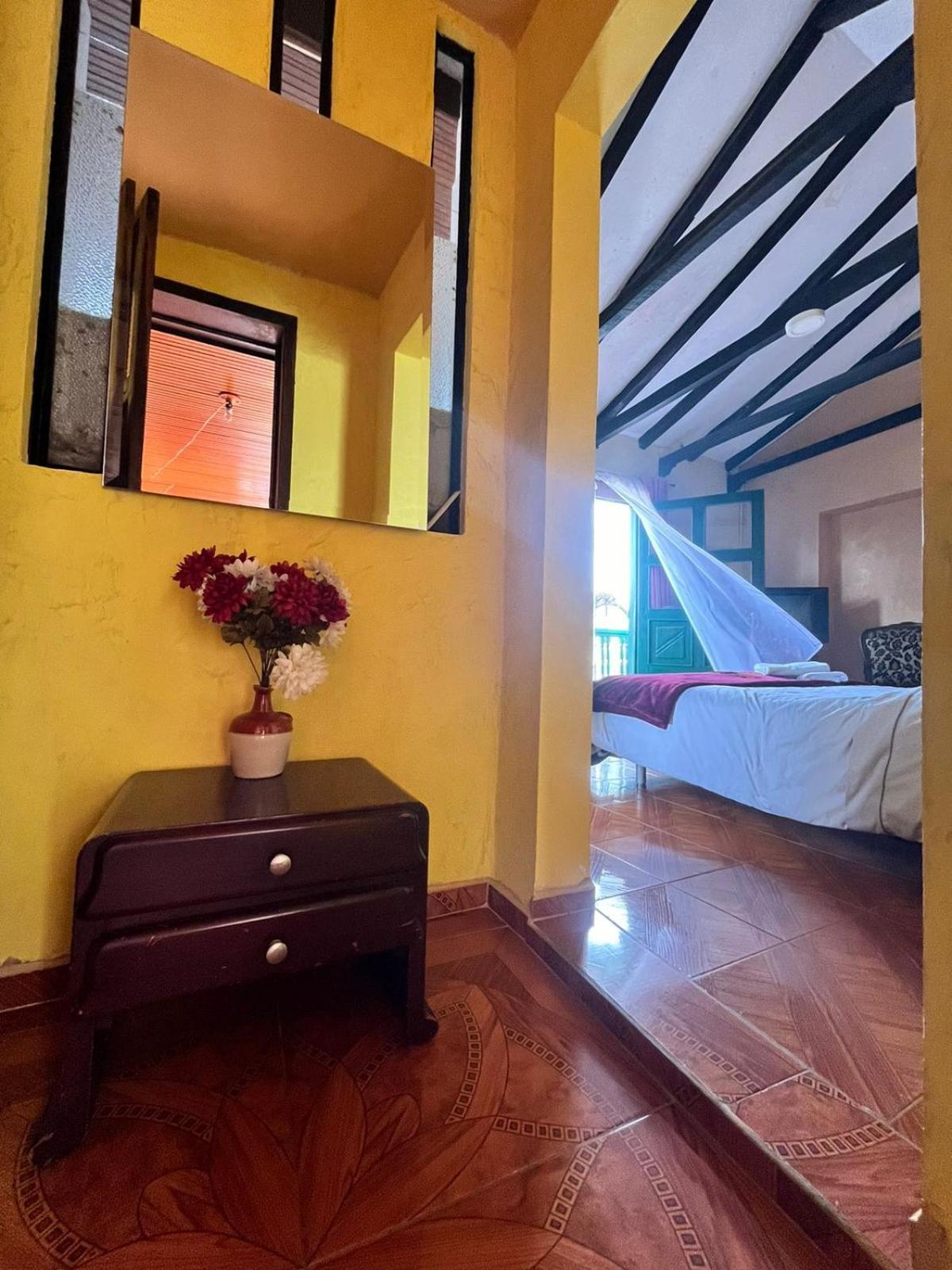 Hotel Calicanto Real Cafe Museo مونغوي المظهر الخارجي الصورة