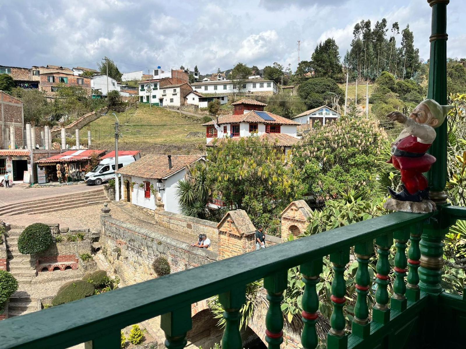 Hotel Calicanto Real Cafe Museo مونغوي المظهر الخارجي الصورة