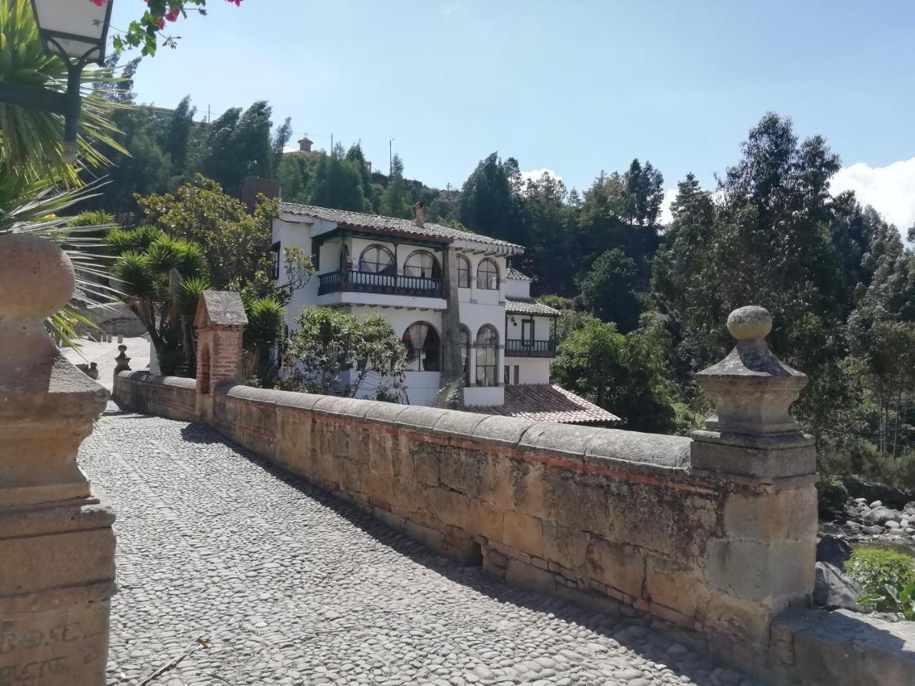 Hotel Calicanto Real Cafe Museo مونغوي المظهر الخارجي الصورة